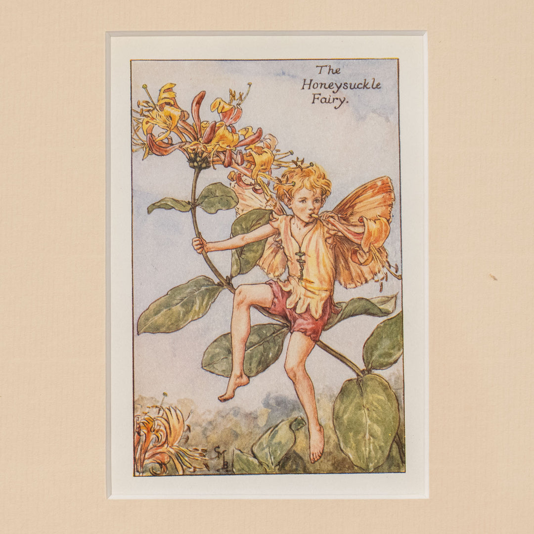 『The HONEYSUCKLE Fairy』 花の筒を角笛に見立てて楽し気に吹くハニーサックルの妖精 アートピース
