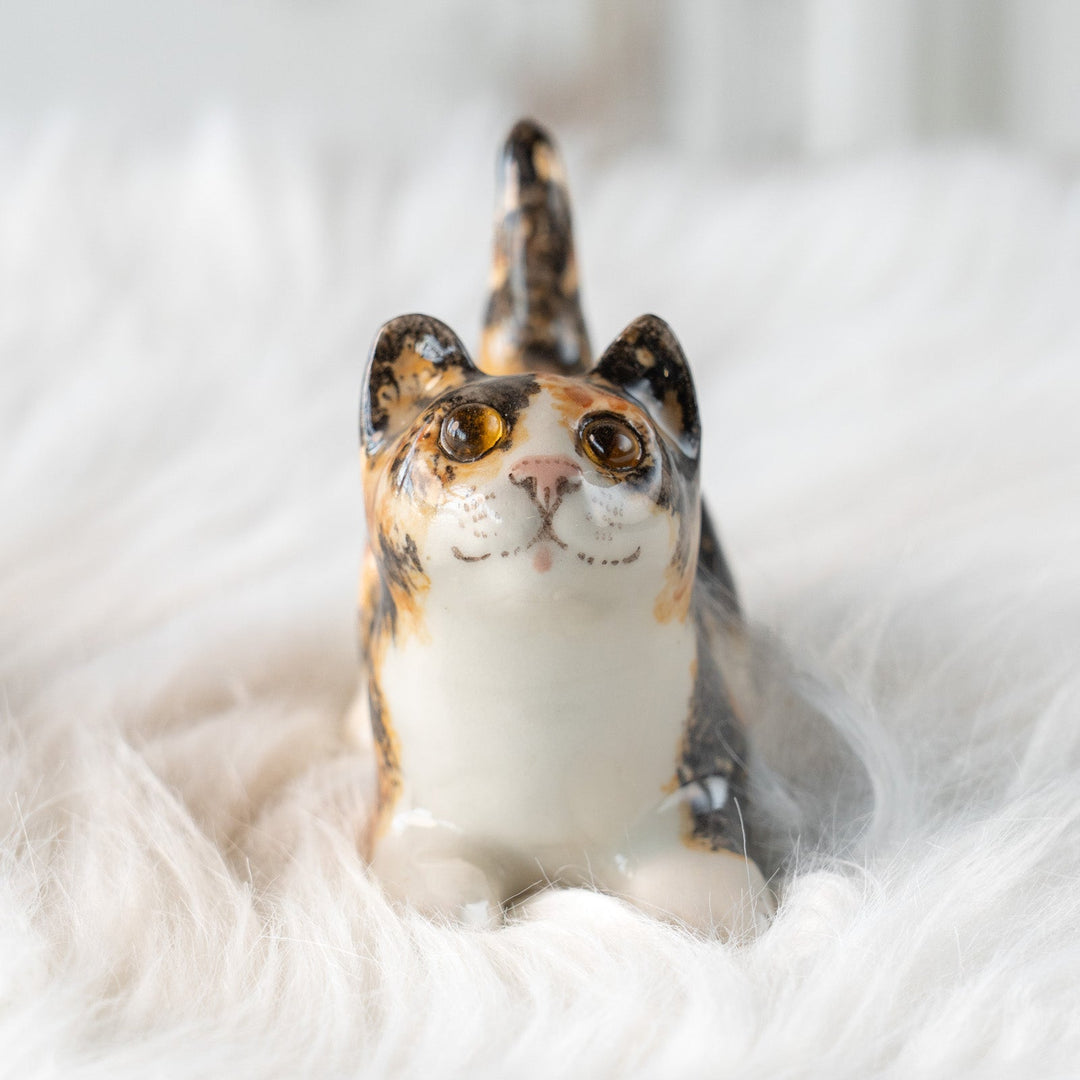 【Winstanley Cat ウィンスタンレイ キャット】今にも飛びかかりそうな躍動感あるフォルム キャリコ 三毛猫 /25L