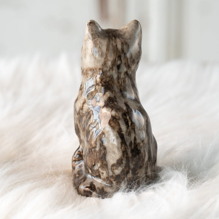 【Winstanley Cat ウィンスタンレイ キャット】胸元のモフっとした毛並みを表現 シルバータビー サバトラ猫 /25L-A
