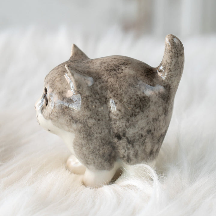 【Winstanley Cat ウィンスタンレイ キャット】コロコロとしたまん丸フォルムが魅力的 グレー 灰猫 /25L