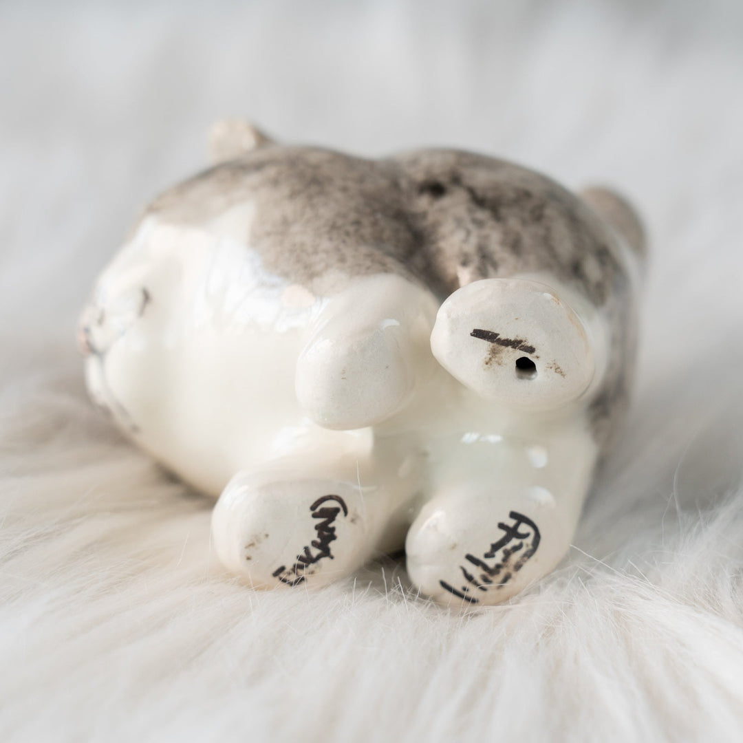 【Winstanley Cat ウィンスタンレイ キャット】コロコロとしたまん丸フォルムが魅力的 グレー 灰猫 /25L