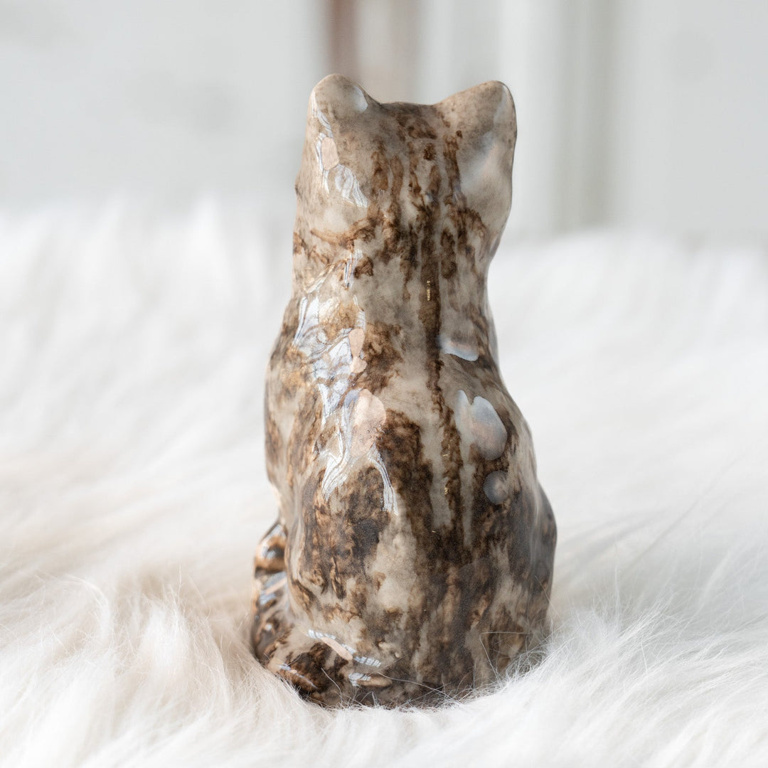 【Winstanley Cat ウィンスタンレイ キャット】胸元のモフっとした毛並みを表現 シルバータビー サバトラ猫 /25L-B