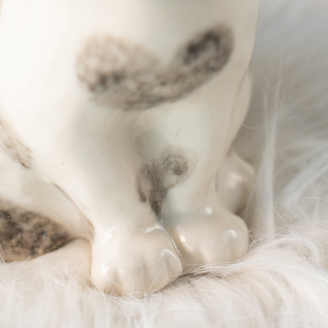 【Winstanley Cat ウィンスタンレイ キャット】振り返った物憂げな表情が印象的 ハートマーク バイカラー ブチ猫 /25L