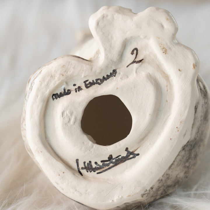 【Winstanley Cat ウィンスタンレイ キャット】振り返った物憂げな表情が印象的 ハートマーク バイカラー ブチ猫 /25L