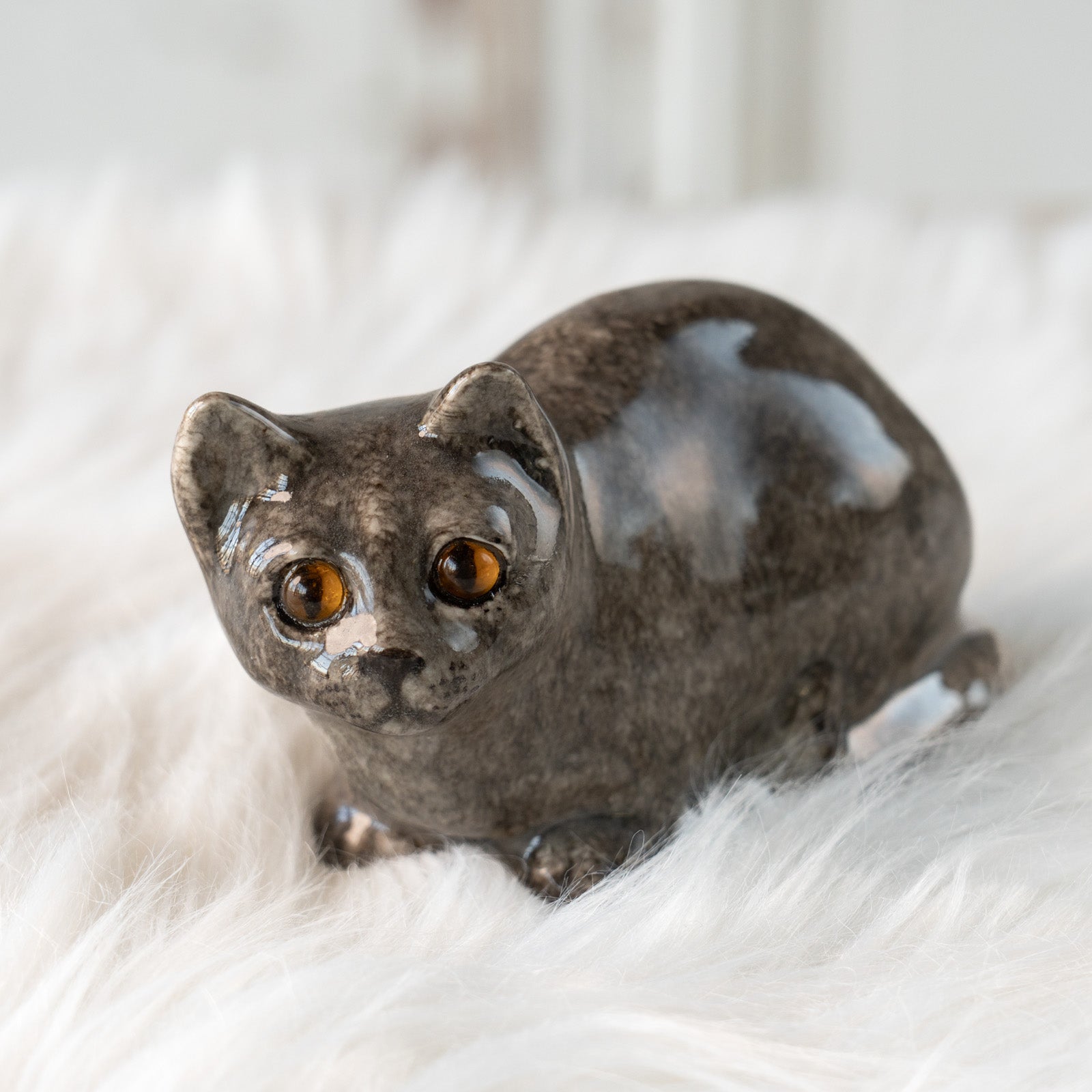 Winstanley Cat ウィンスタンレイ キャット】姿勢を低くして獲物を狙う