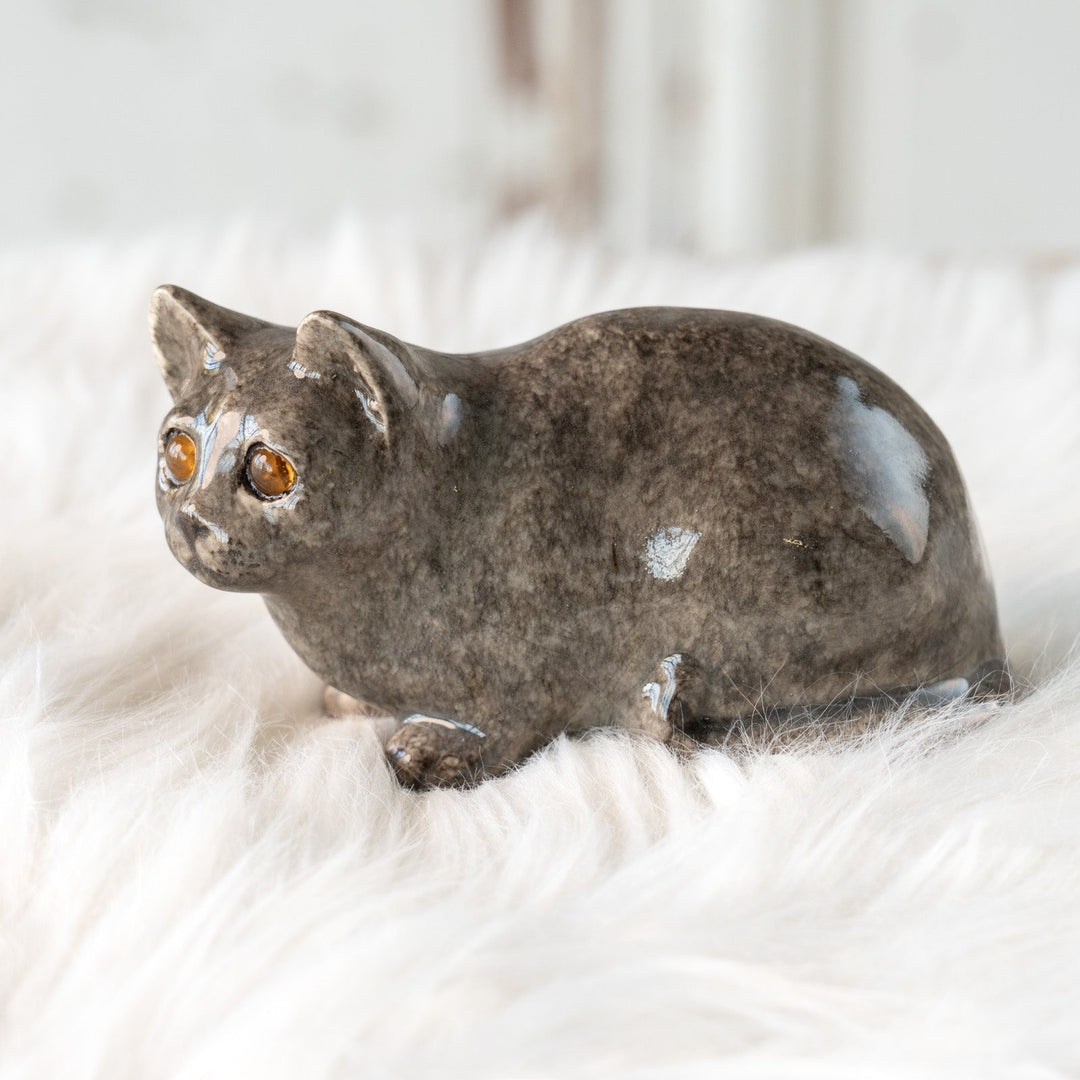 【Winstanley Cat ウィンスタンレイ キャット】姿勢を低くして獲物を狙う グレー 灰猫 /25L