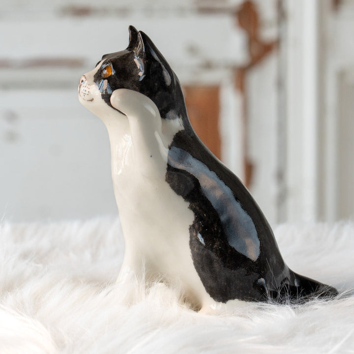 【Winstanley Cat ウィンスタンレイ キャット】招き猫を思わせるフォルムが印象的 タキシード 白黒猫 /25L