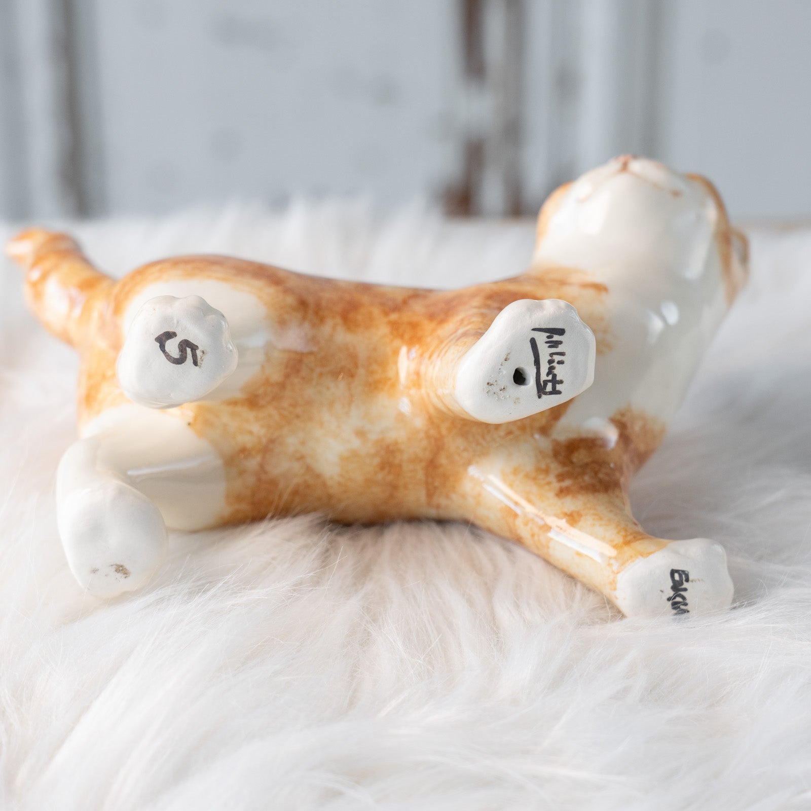 Winstanley Cat ウィンスタンレイ キャット】しなやかに伸びたしっぽが