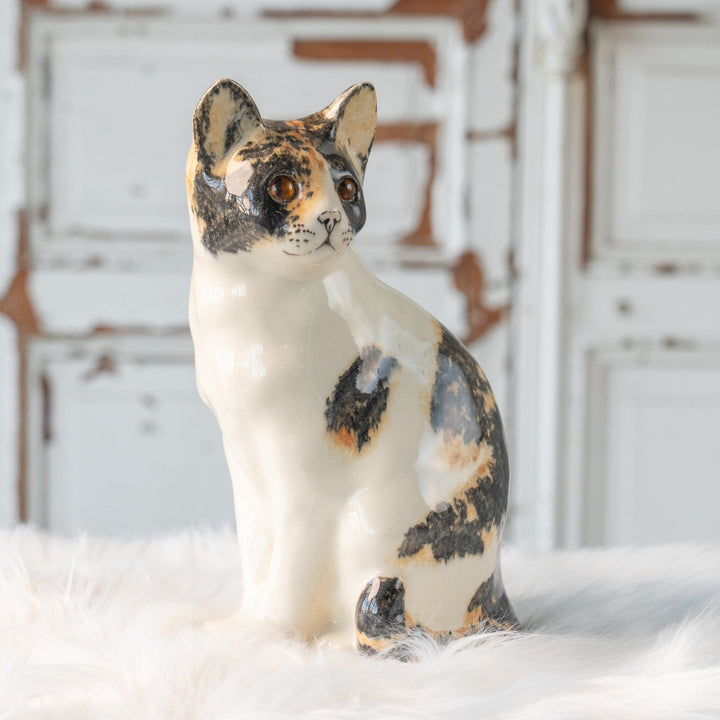 【Winstanley Cat ウィンスタンレイ キャット】おすまし顔でこちらを見つめる キャリコ 三毛猫 /25L