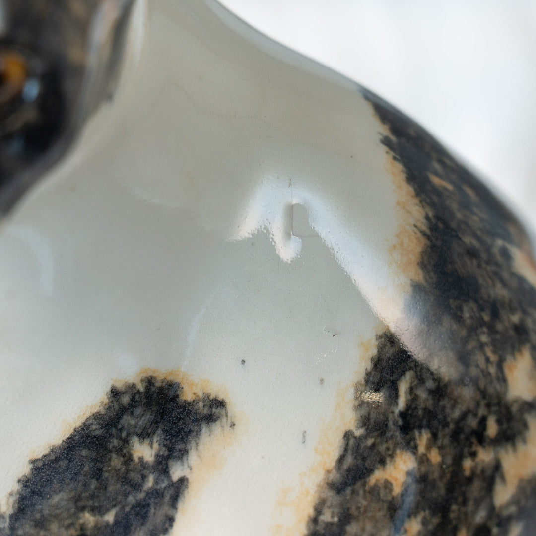 【Winstanley Cat ウィンスタンレイ キャット】おすまし顔でこちらを見つめる キャリコ 三毛猫 /25L