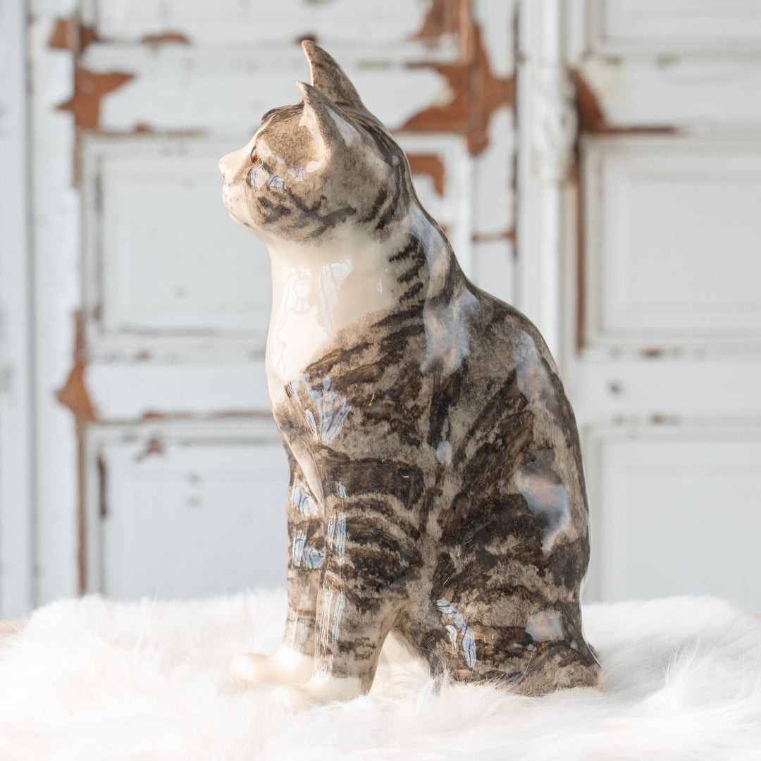 【Winstanley Cat ウィンスタンレイ キャット】ぷっくりしたひげ袋が魅力的 シルバータビー サバトラ猫 /25L