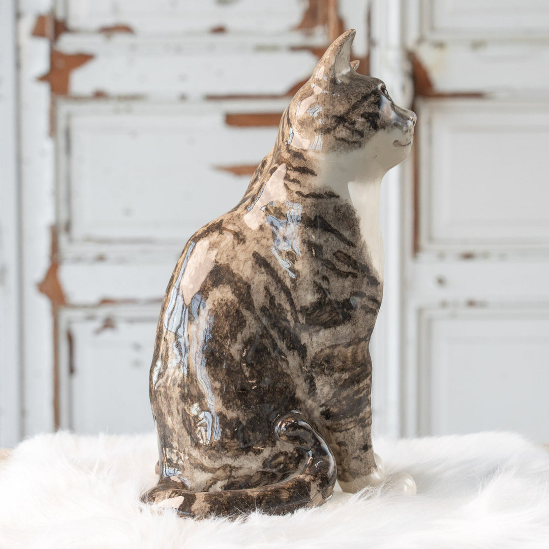 【Winstanley Cat ウィンスタンレイ キャット】ぷっくりしたひげ袋が魅力的 シルバータビー サバトラ猫 /25L