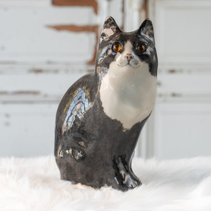 【Winstanley Cat ウィンスタンレイ キャット】遠くを見つめる物憂げな表情が印象的 タキシード 白黒猫 /25L