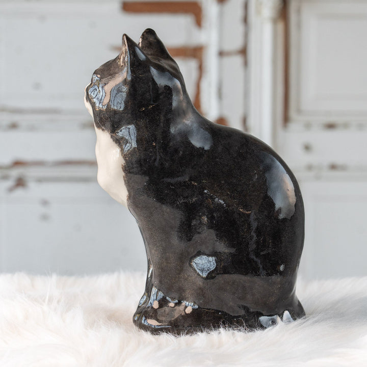 【Winstanley Cat ウィンスタンレイ キャット】遠くを見つめる物憂げな表情が印象的 タキシード 白黒猫 /25L