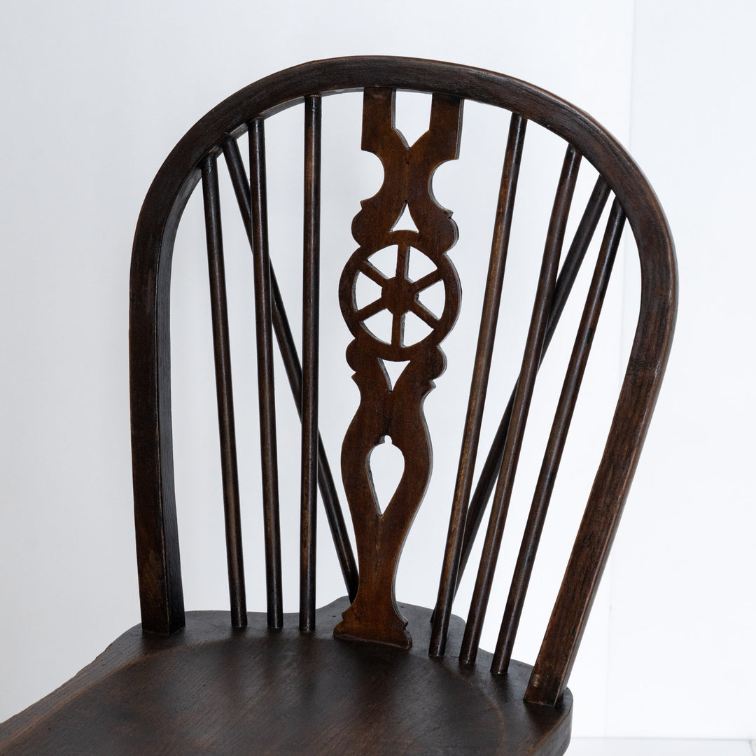 Wheel back chair
