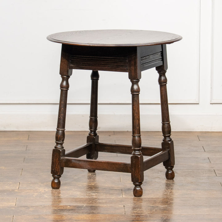 重厚なオーク材の風合いが美しい オーク オケージョナルテーブル /26A