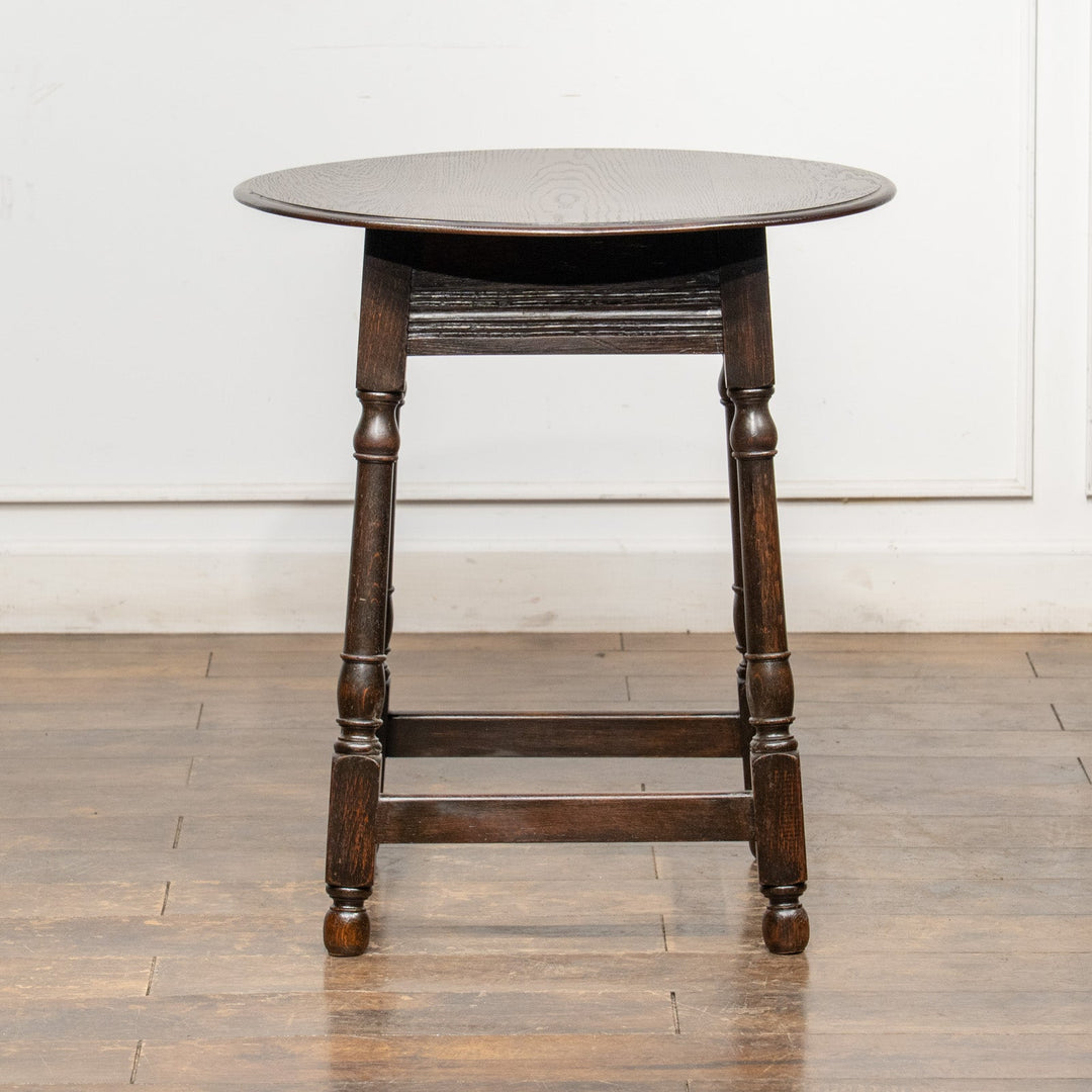 重厚なオーク材の風合いが美しい オーク オケージョナルテーブル /26A