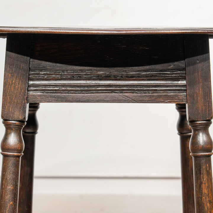 重厚なオーク材の風合いが美しい オーク オケージョナルテーブル /26A