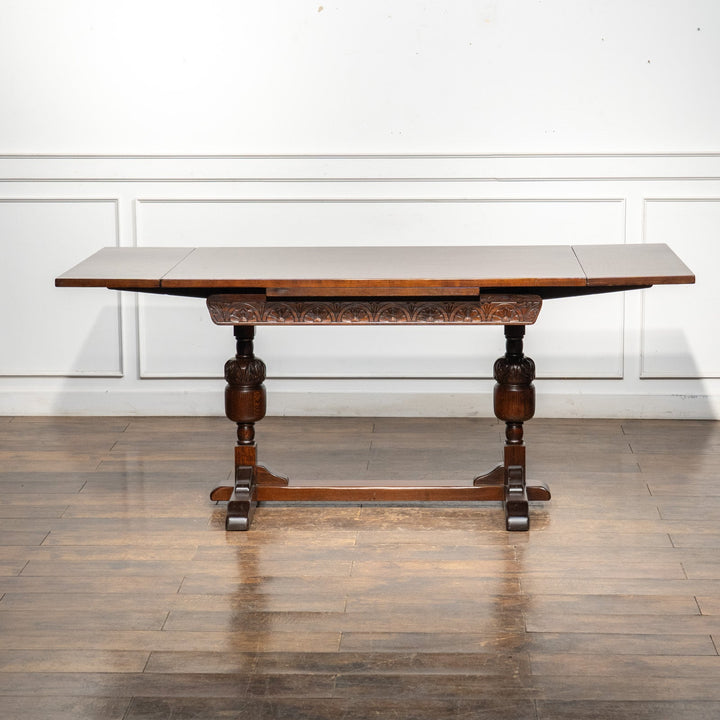 幕板のルネット装飾や美しいバルボスレッグが魅力 オーク ドローリーフ 伸長式ダイニングテーブル /26A