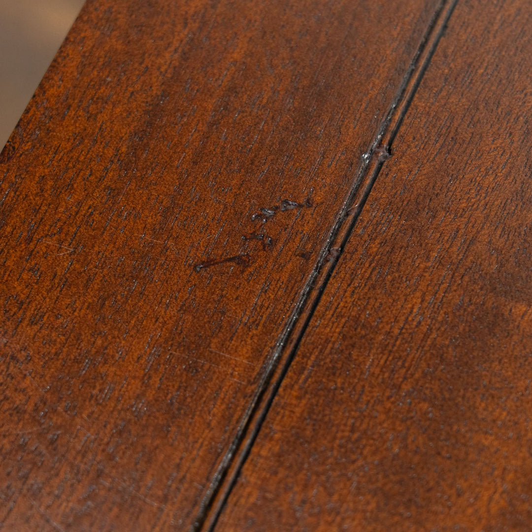 かっちりとした直線的なフォルムが特徴 オーク ドローリーフテーブル /26A