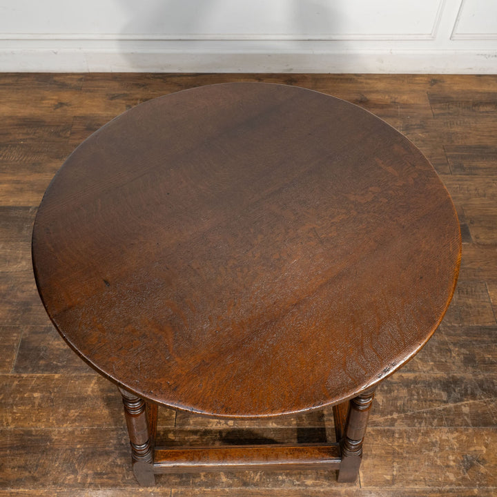 幕板のな彫刻や挽き物装飾がエレガント オーク ラウンド パブテーブル /26A