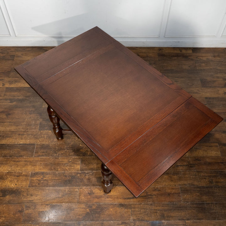 深いブラウンの色味に上品なバルボスレッグがマッチした オーク ドローリーフ 伸長式ダイニングテーブル /26A