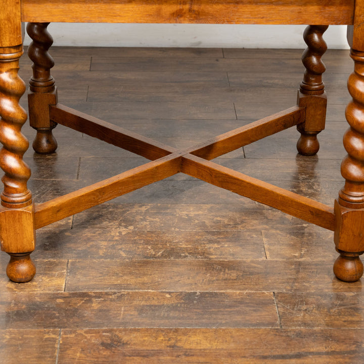 英国伝統の装飾のツイストレッグが華やか ドローリーフ 伸長式ダイニングテーブル /26A