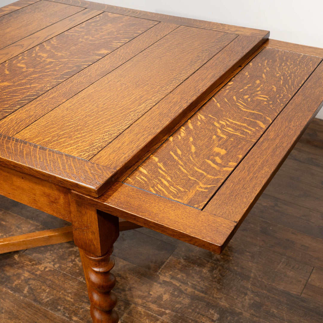 英国伝統の装飾のツイストレッグが華やか ドローリーフ 伸長式ダイニングテーブル /26A