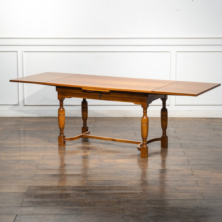 天板の幅と高さも変えられる  ドローリーフ エレベーターテーブル /26A