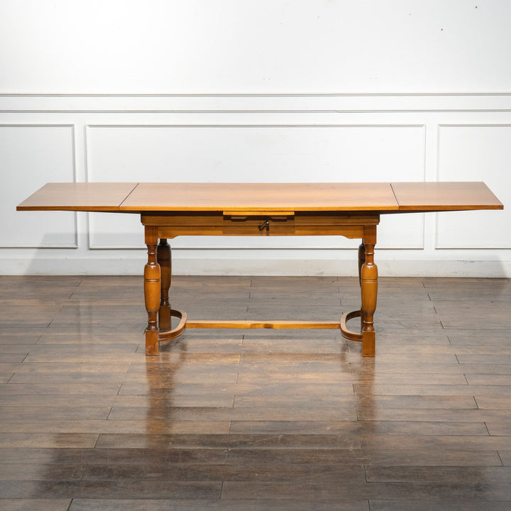 天板の幅と高さも変えられる  ドローリーフ エレベーターテーブル /26A