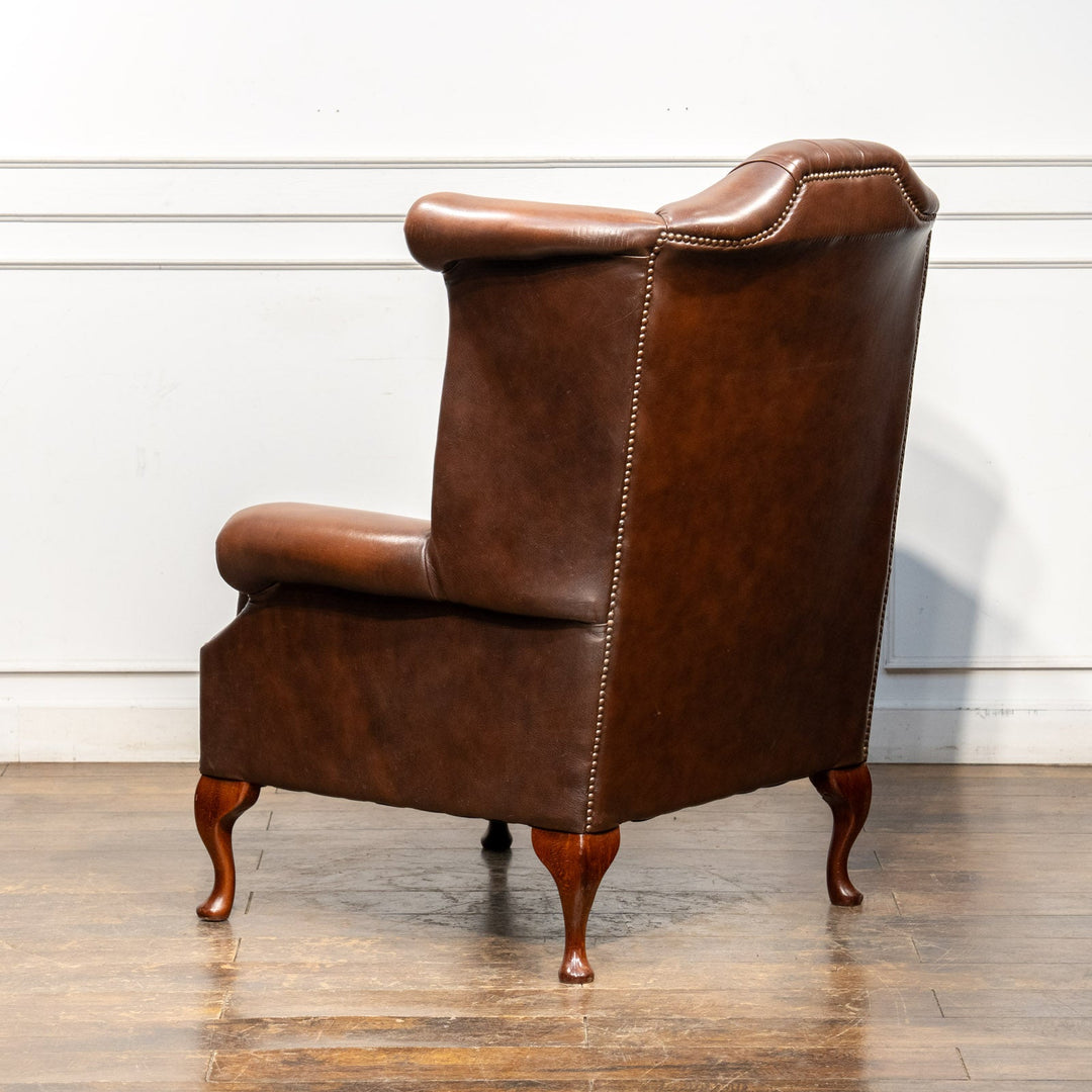 英国伝統スタイル ブラウン チェスターフィールド ウィングバックソファ /26A