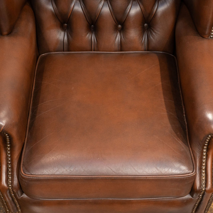 英国伝統スタイル ブラウン チェスターフィールド ウィングバックソファ /26A