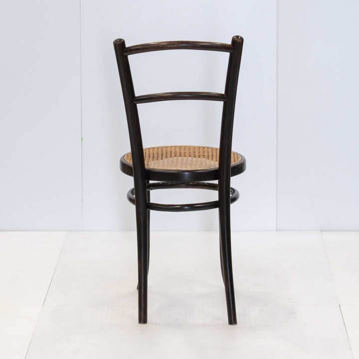 【THONET トーネット】シンプルな背もたれとラタンシートの座面が軽やか ビーチ ベントウッドチェア /26A