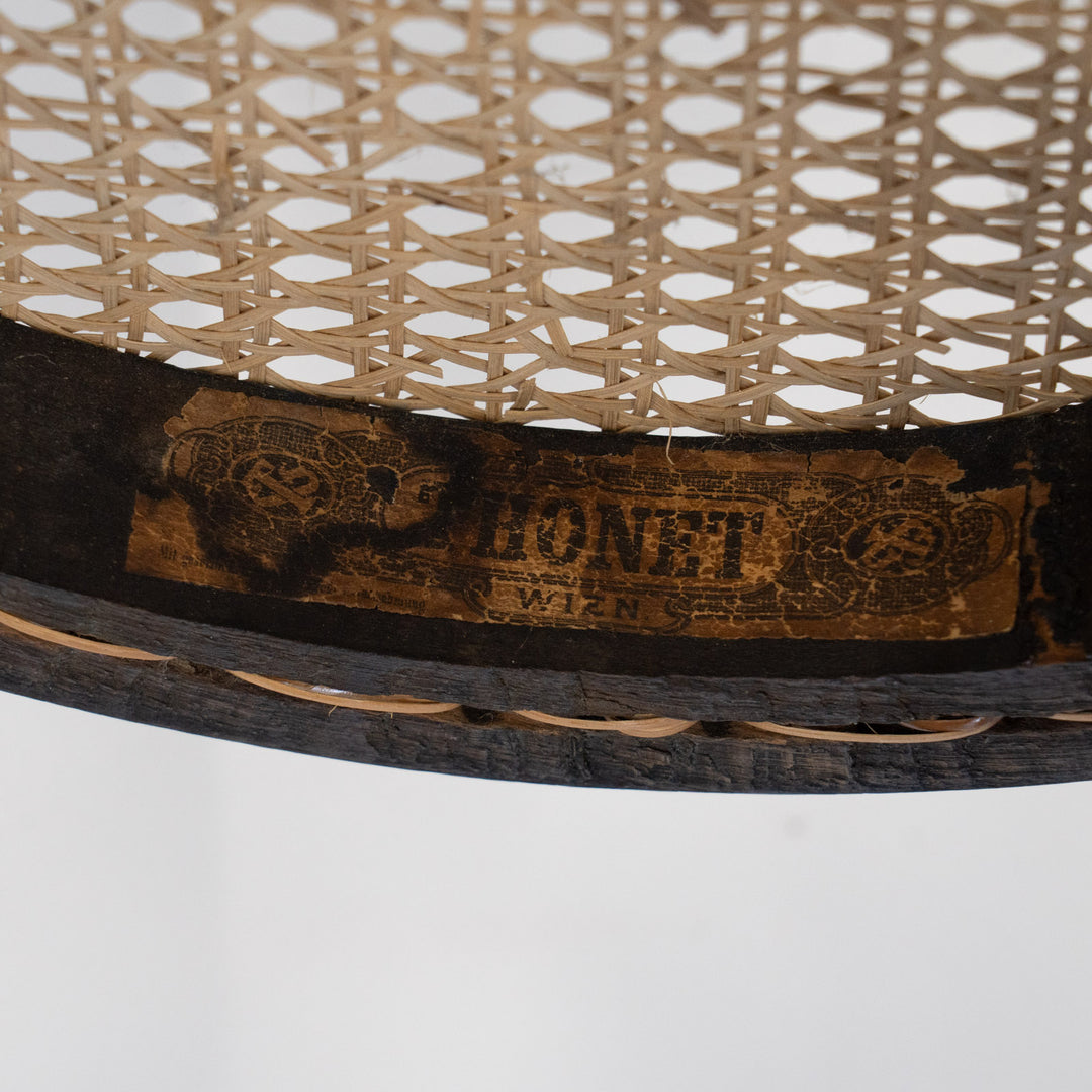 【THONET トーネット】シンプルな背もたれとラタンシートの座面が軽やか ビーチ ベントウッドチェア /26A