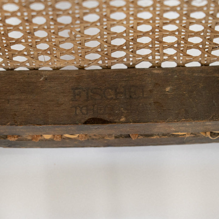 【FISCHEL フィッシェル】洗練されたフレームにラタンシートが軽やか ベントウッドチェア/26A-13