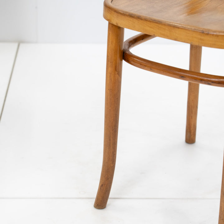 ナチュラルな木の風合いと温もりあるデザインが素敵 カフェスタイル ベントウッドチェア /26A-4