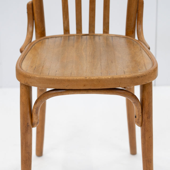 ナチュラルな木の風合いと温もりあるデザインが素敵 カフェスタイル ベントウッドチェア /26A-8