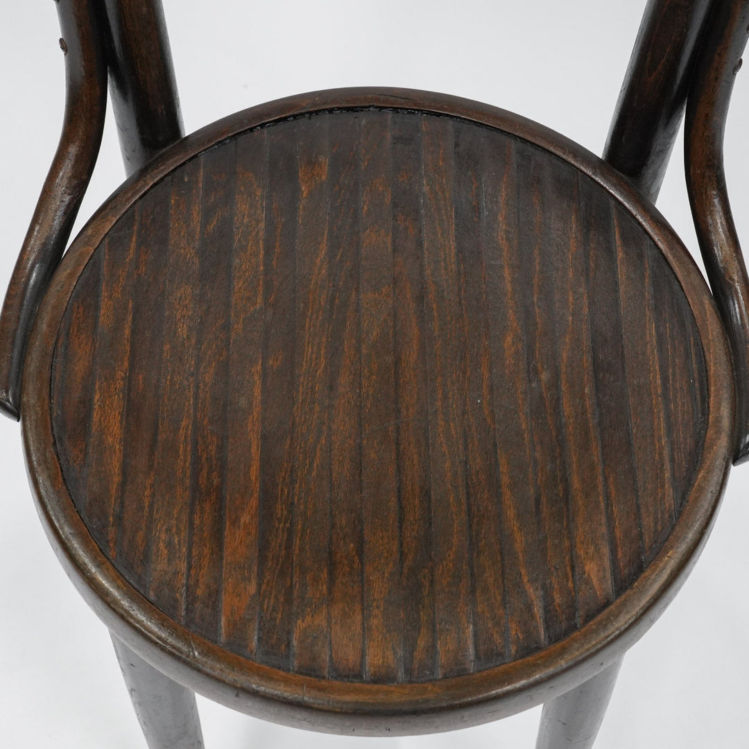 【FISCHEL フィッシェル】すっきりとしたストライプ模様が美しい パネルバック ベントウッドチェア /26A-10