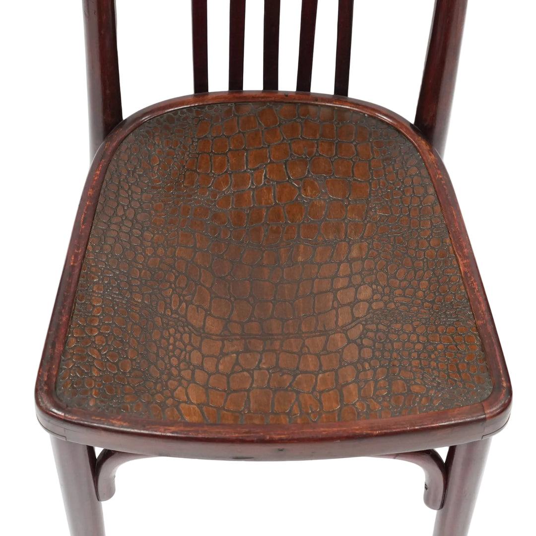 【THONET トーネット】垂直にスポークが並んだスタイリッシュなデザイン ビーチ ベントウッドチェア /26A-12垂直にスポークが並んだスタイリッシュなデザイン ビーチ ベントウッドチェア /26A-12