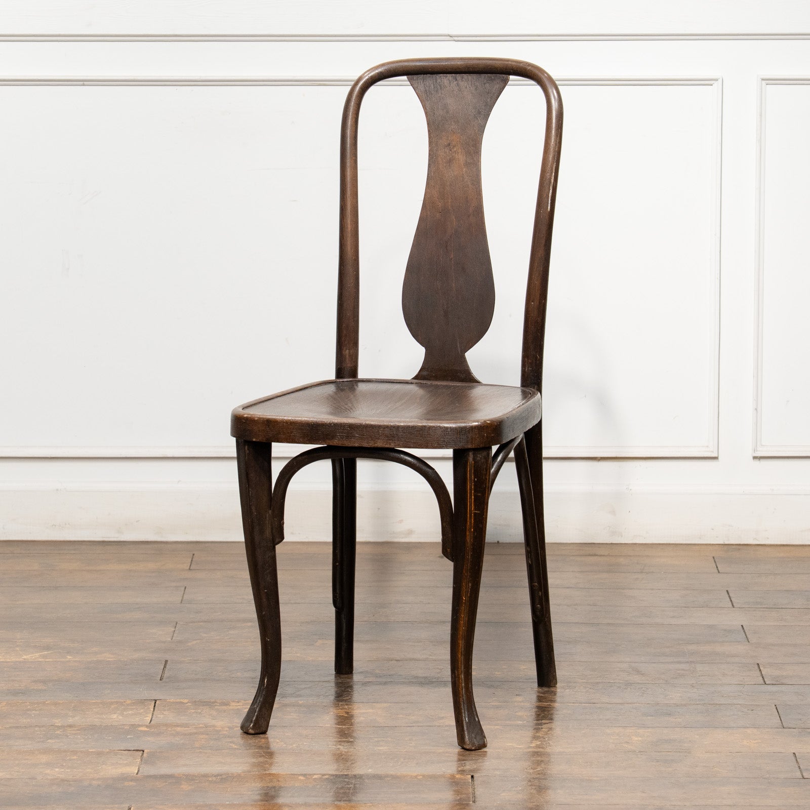 ベントウッド家具/bentwood – THE GLOBE オンラインショップ