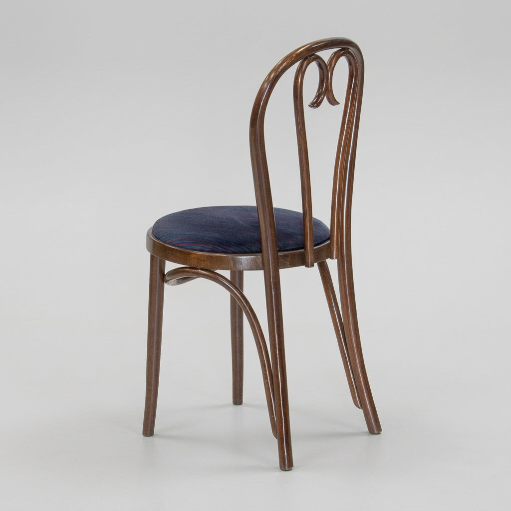 Heart back Bent wood chair081-9