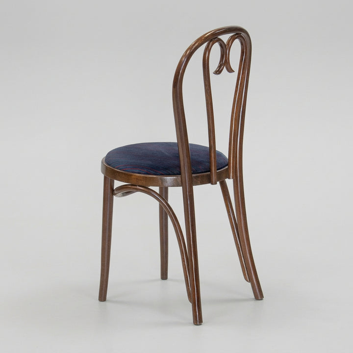 Heart back Bent wood chair081-9
