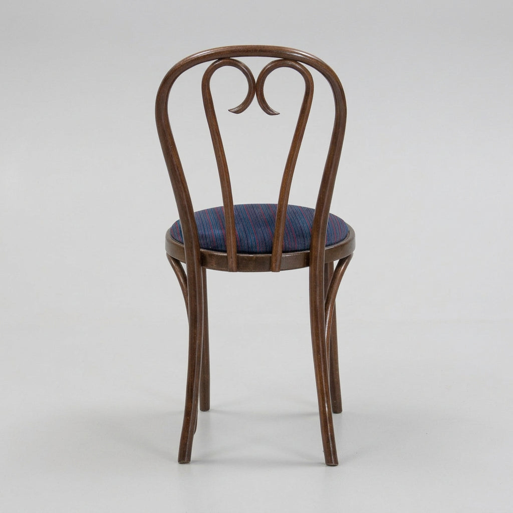 Heart back Bent wood chair081-9