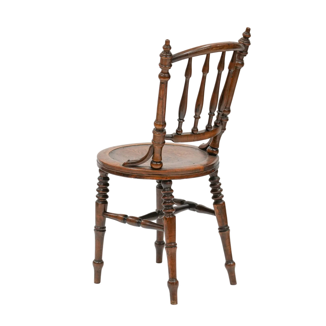 トラディショナルなデザインが印象的 ビーチ スピンドルバックチェア /26A-B1