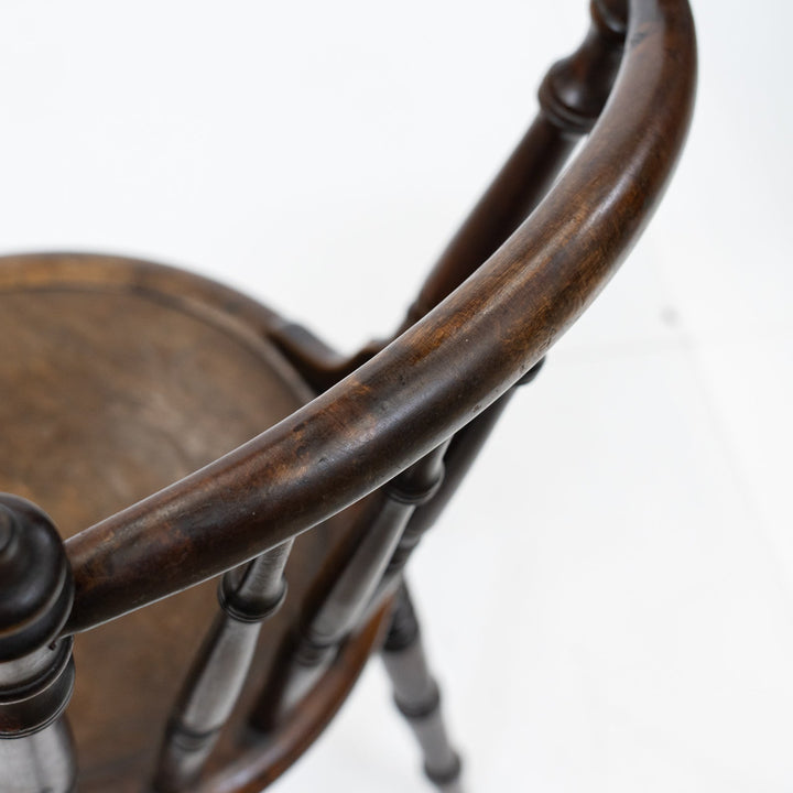 トラディショナルなデザインが印象的 ビーチ スピンドルバックチェア /26A-B3