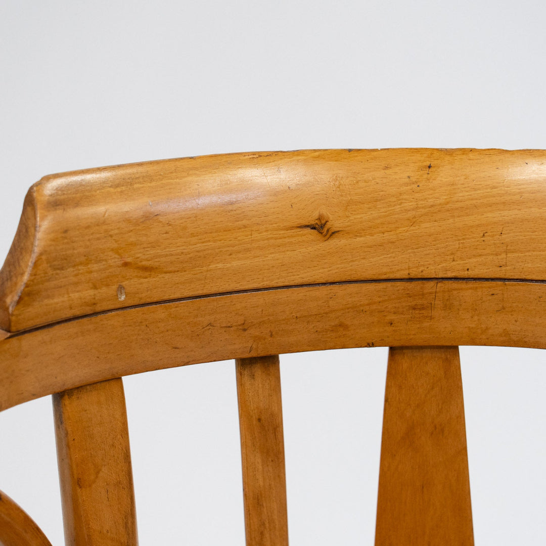 包み込むような背もたれとアームが一体化した ビーチ ベントウッド アームチェア /26A-B8