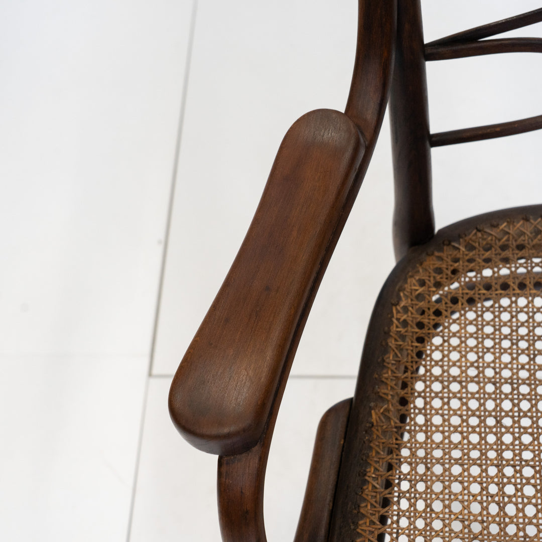 【THONET トーネット】 しなやかなに交差する美しいデザイン ラティスバック ベントウッドアームチェア /26A-1