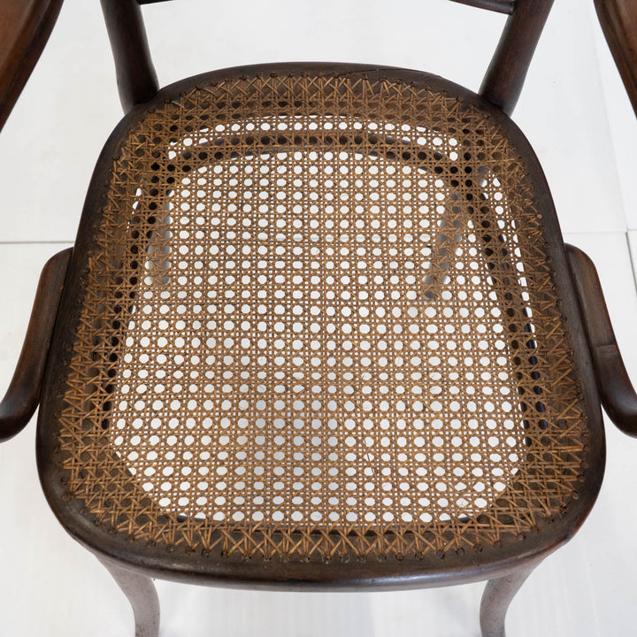 【THONET トーネット】 しなやかなに交差する美しいデザイン ラティスバック ベントウッドアームチェア /26A-1