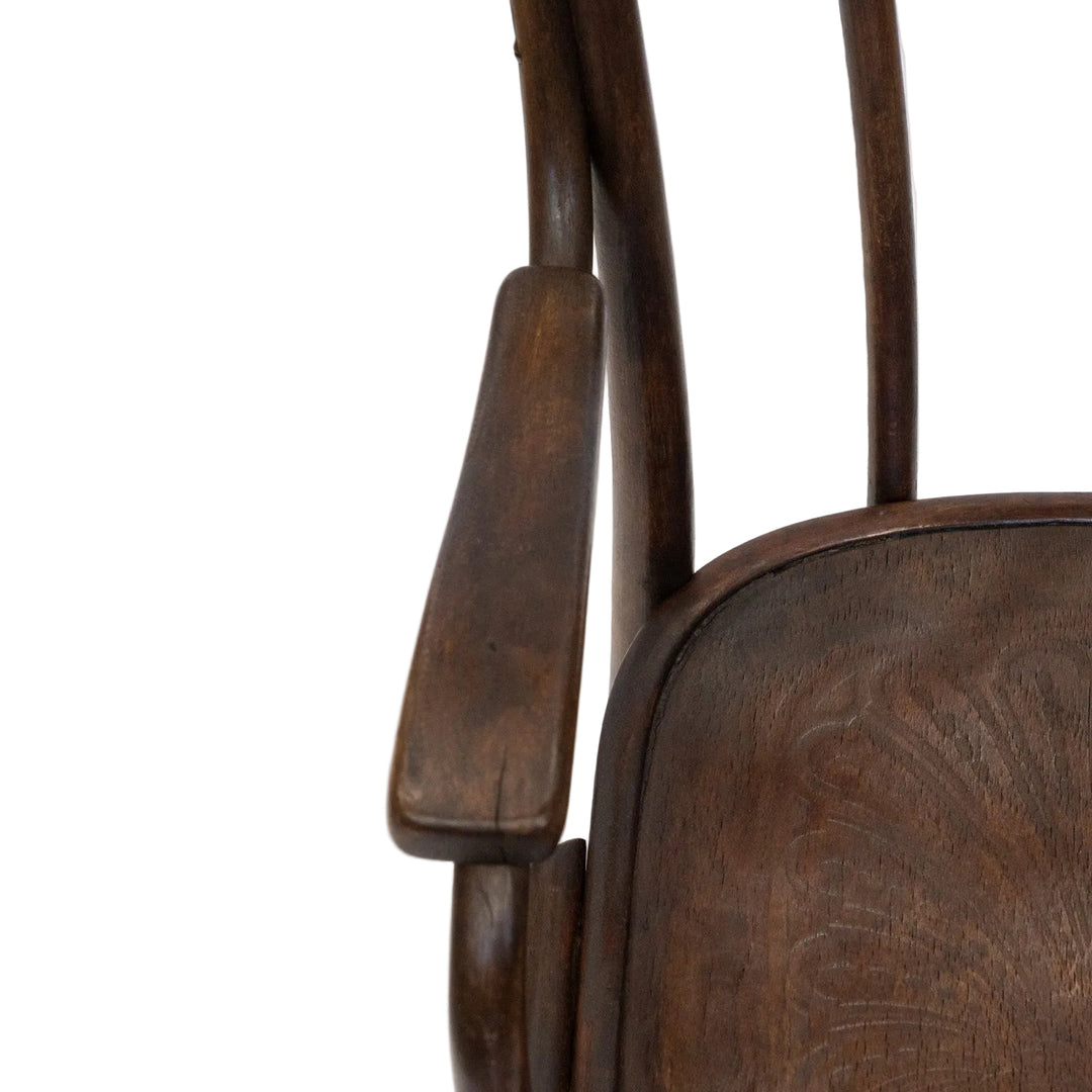 【THONET トーネット】ユーバックの背もたれが優しく支える ビーチ ベントウッドチェア /26A-Bッドチェア /26A-B1