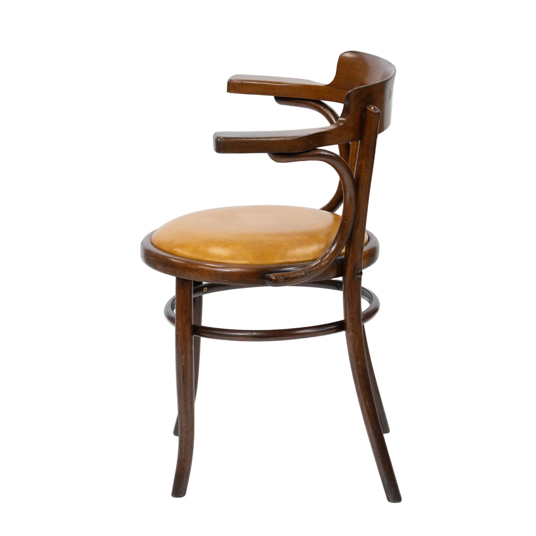 【FISCHEL フィッシェル】包み込むような背もたれとアームが一体化した ベントウッド アームチェア /26A-C18